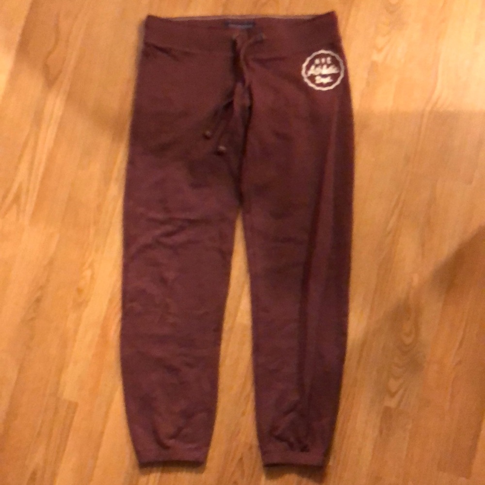 Maroon Aéropostale sweat pants small